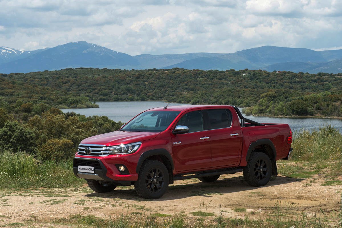 Toyota Hilux Invincible, nuevo acabado para el pick-up