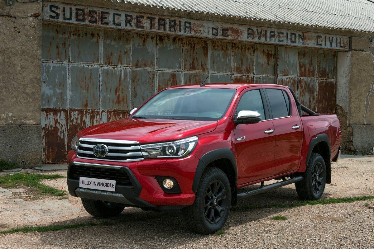 Toyota Hilux Invincible, nuevo acabado para el pick-up