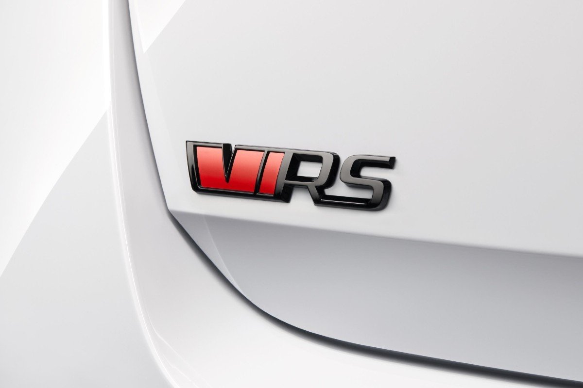 Skoda Octavia RS iV: la bestia checa será un híbrido enchufable
