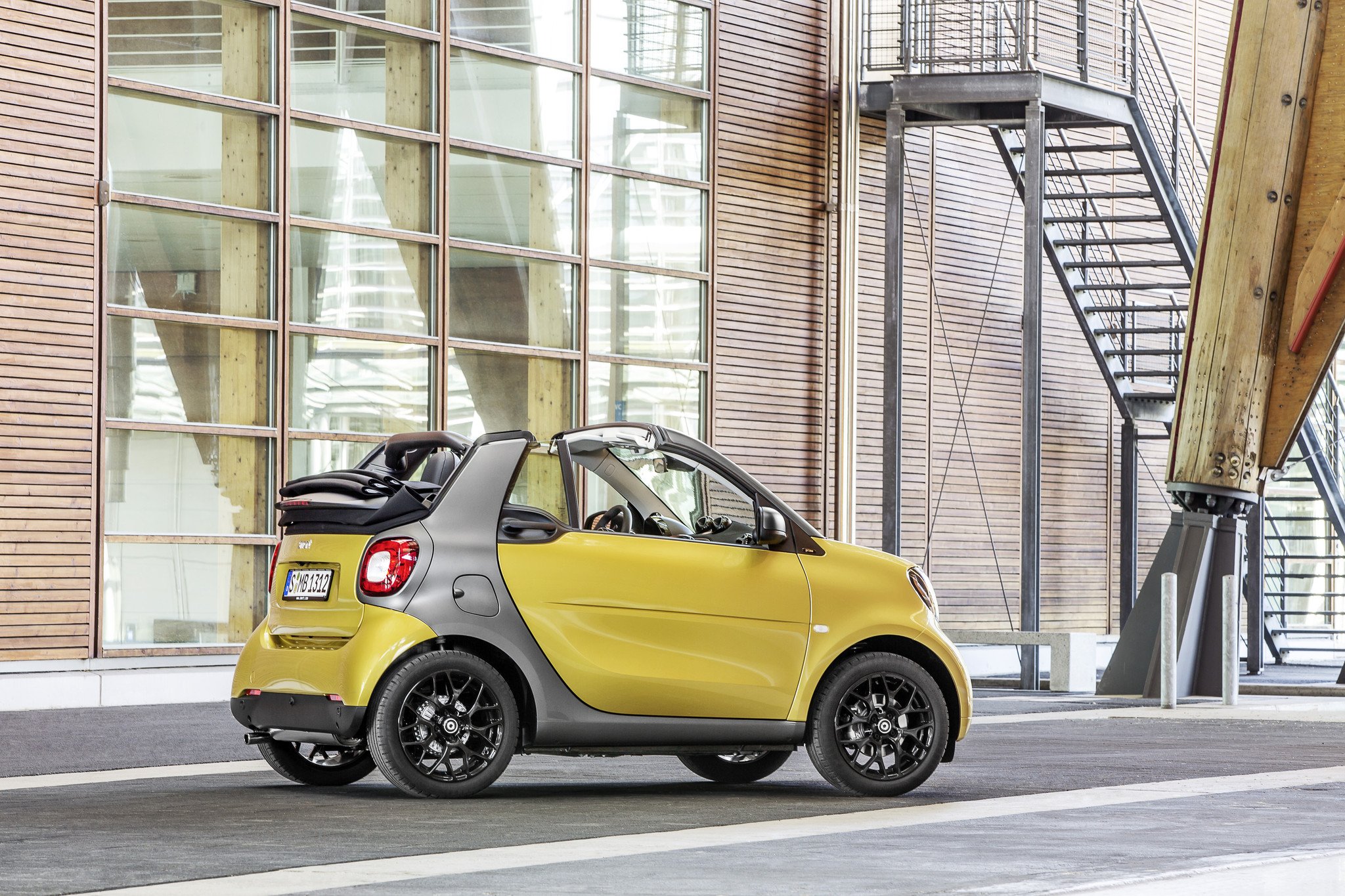 Prueba Smart fortwo cabrio: 90 CV y cambio DSG para tomar la ciudad