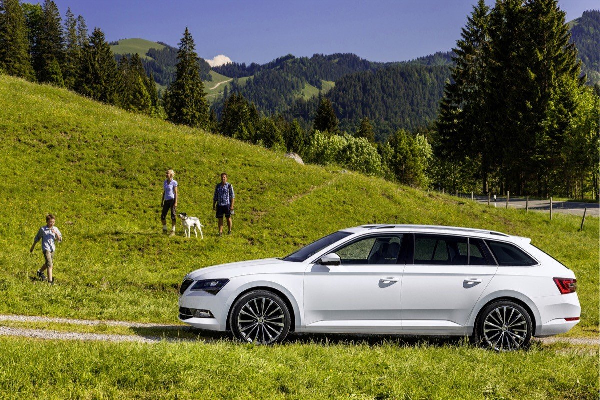 Nuevo Skoda Superb Combi: el familiar con mejor maletero 