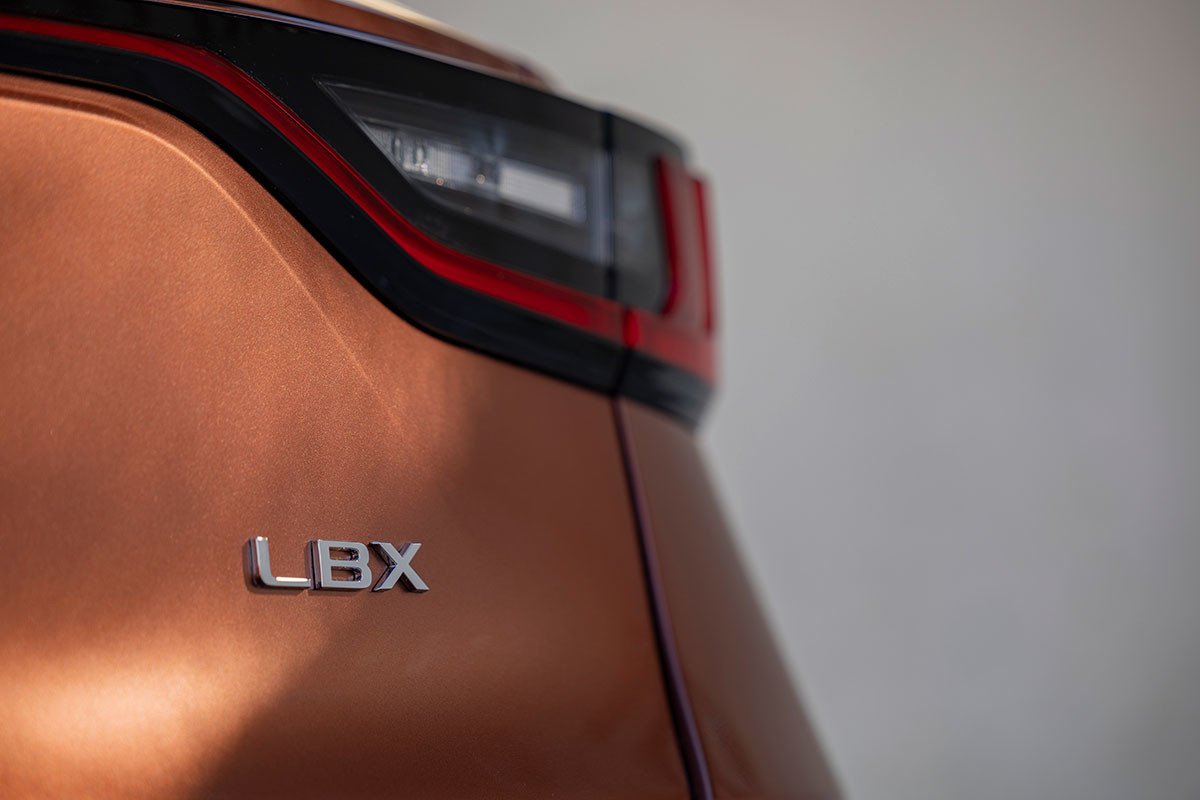 Prueba Lexus LBX: el nuevo SUV híbrido que elevará las ventas de la marca japonesa