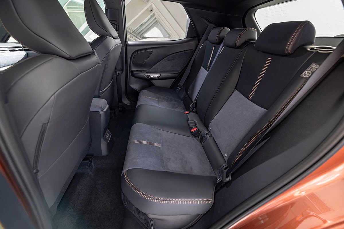 Prueba Lexus LBX: el nuevo SUV híbrido que elevará las ventas de la marca japonesa
