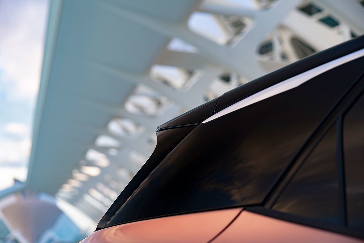 Prueba Lexus LBX: el nuevo SUV híbrido que elevará las ventas de la marca japonesa