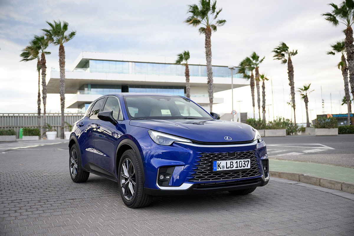 Prueba Lexus LBX: el nuevo SUV híbrido que elevará las ventas de la marca japonesa