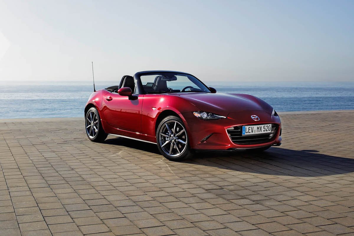 Opel Astra y Mazda MX-5 Coches del Año en Europa y el Mundo