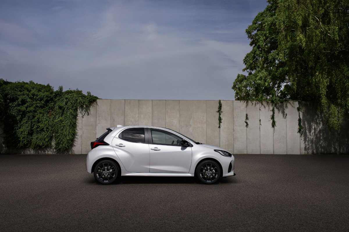 Se desvelan las primeras imágenes del nuevo Mazda 2 Hybrid, que llega en primavera