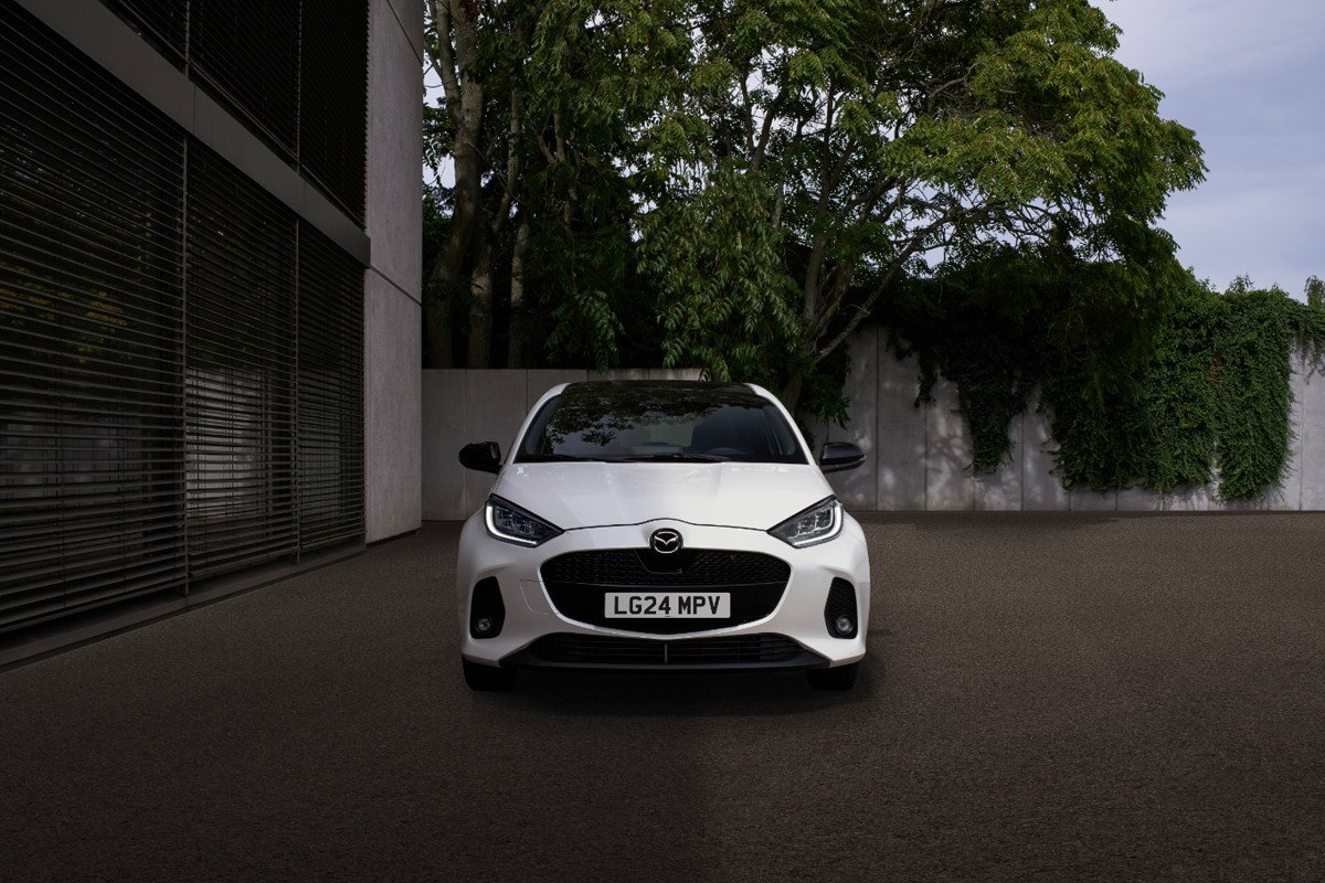 Se desvelan las primeras imágenes del nuevo Mazda 2 Hybrid, que llega en primavera