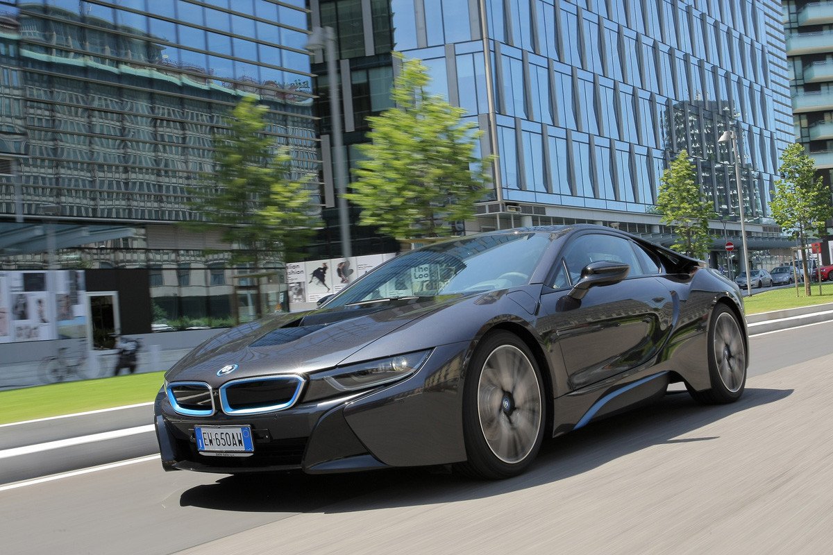 Prueba BMW i8: el deportivo híbrido enchufable de BMW