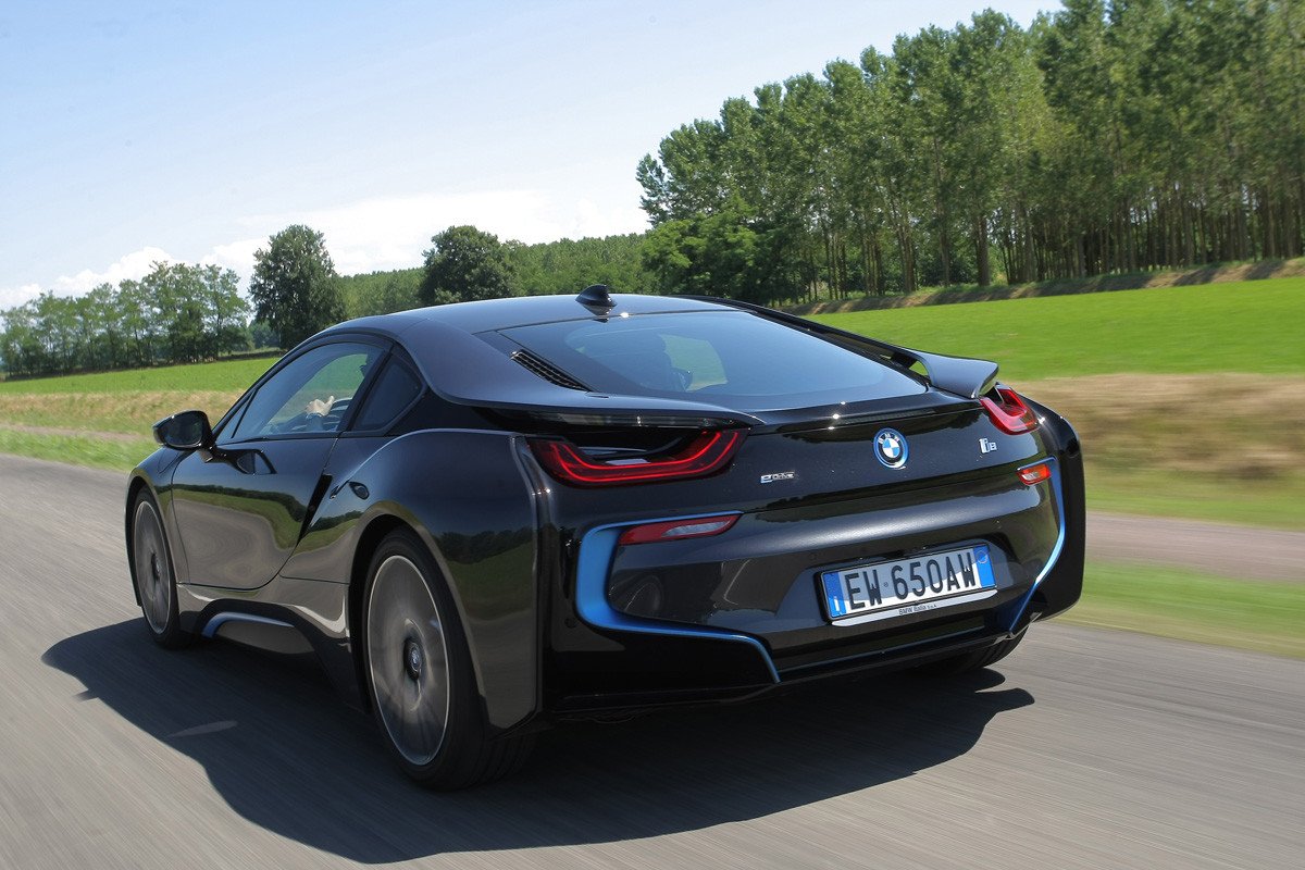 Prueba BMW i8: el deportivo híbrido enchufable de BMW