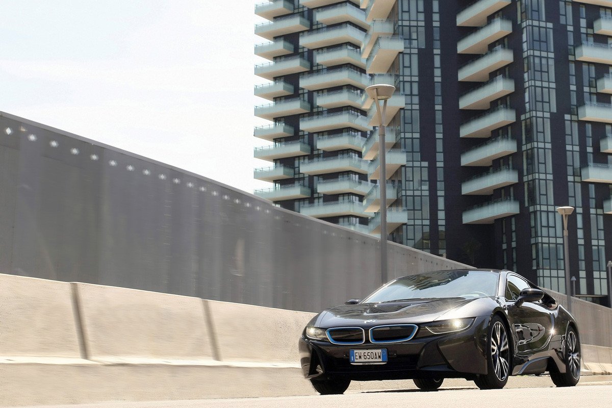 Prueba BMW i8: el deportivo híbrido enchufable de BMW