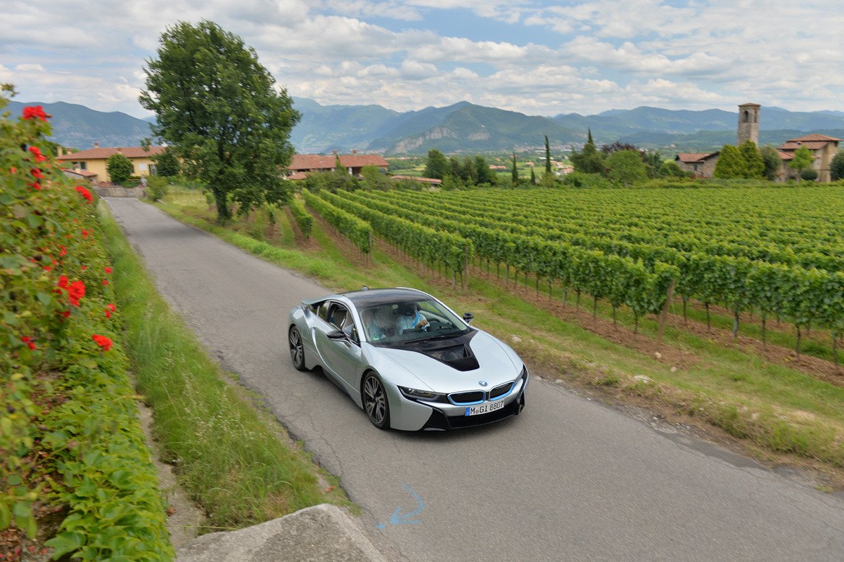 Prueba BMW i8: el deportivo híbrido enchufable de BMW