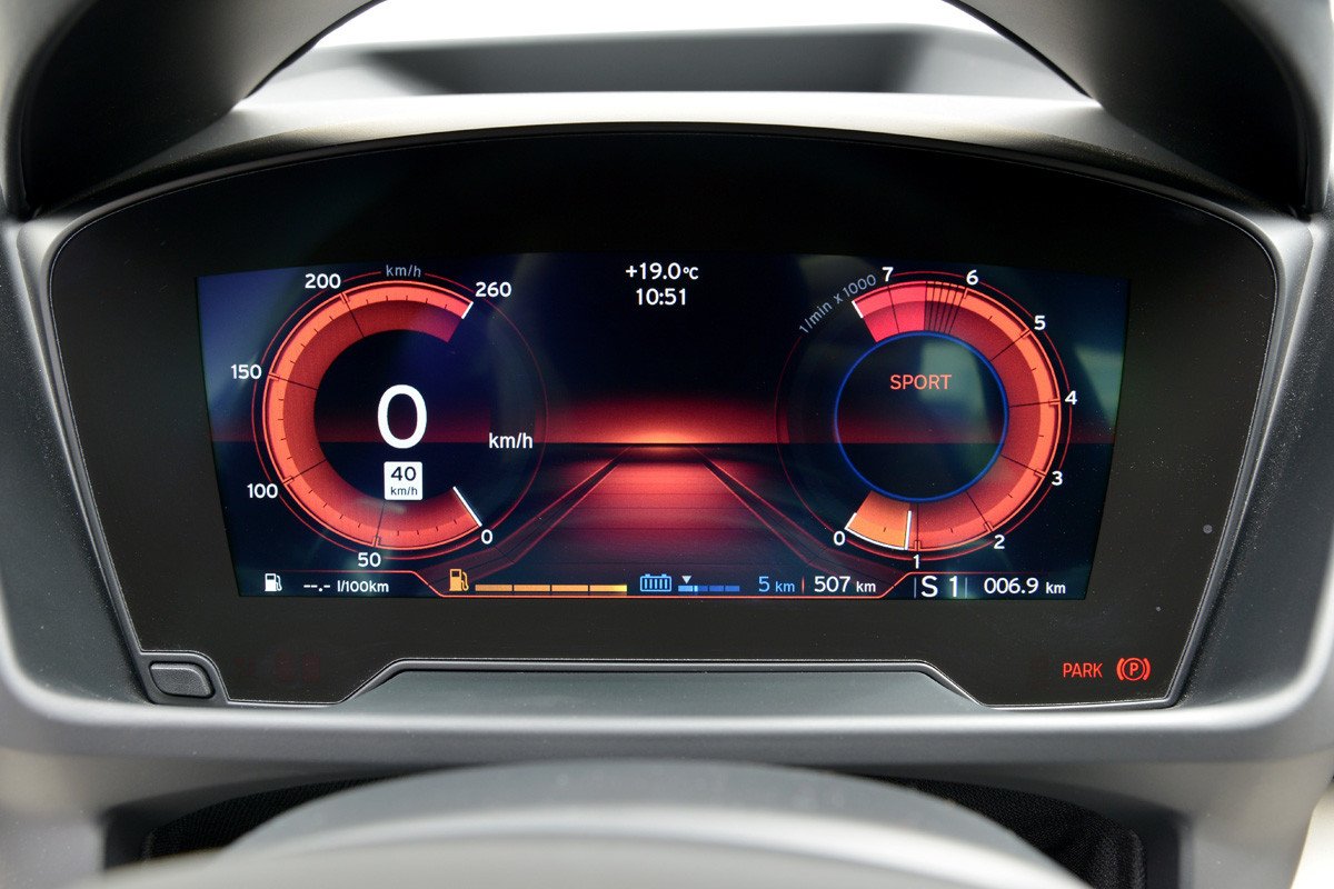 Prueba BMW i8: el deportivo híbrido enchufable de BMW