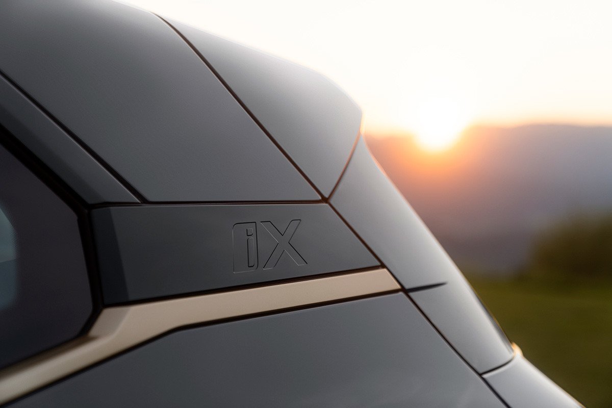 BMW iX M60, la variante más potente ya está aquí