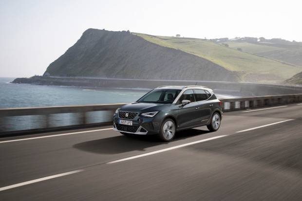 Comparativa: espacio interior de SUV urbanos, Renault Captur contra Seat Arona