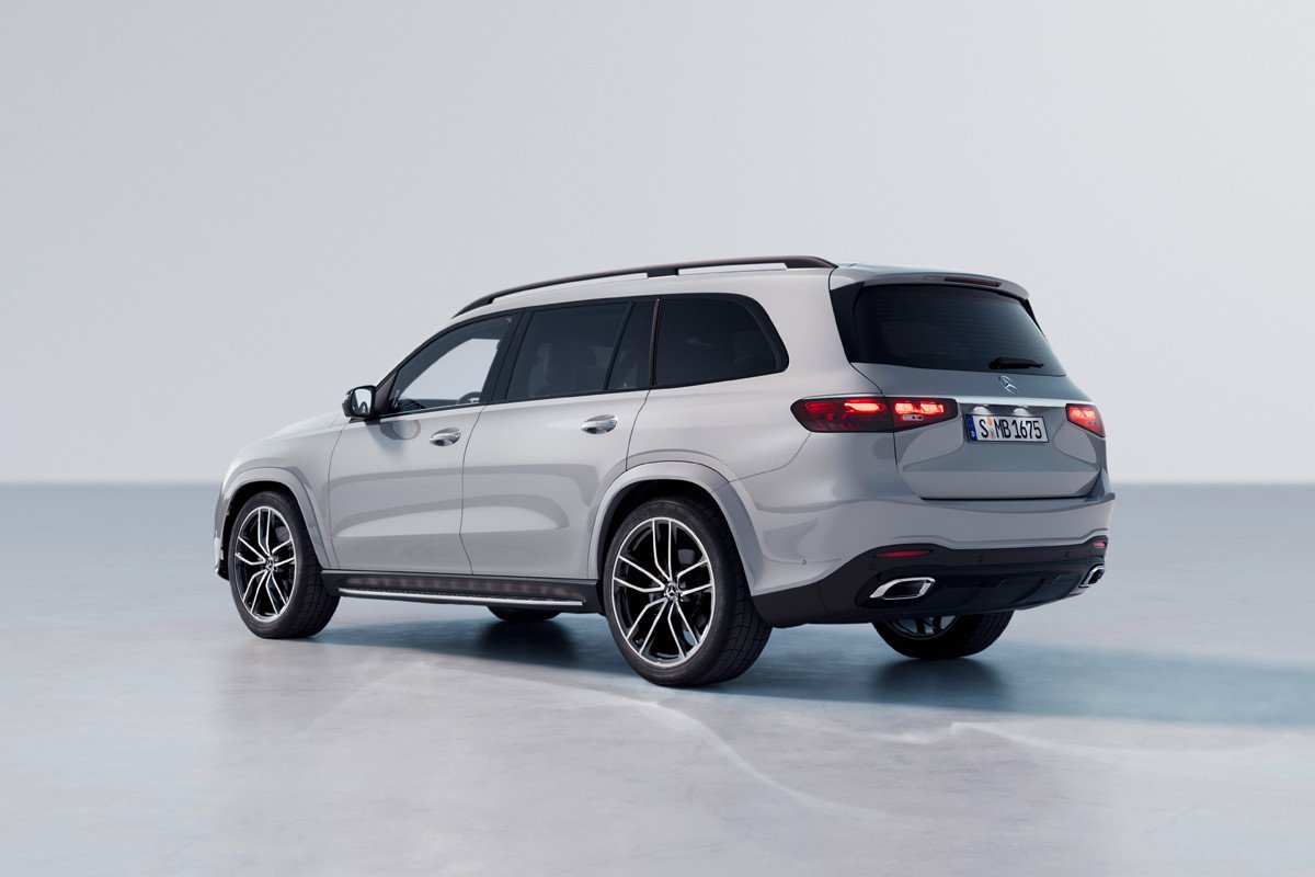 Mercedes actualiza su SUV más grande, el GLS, con nuevos motores híbridos