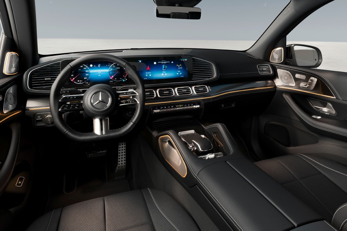 Mercedes actualiza su SUV más grande, el GLS, con nuevos motores híbridos