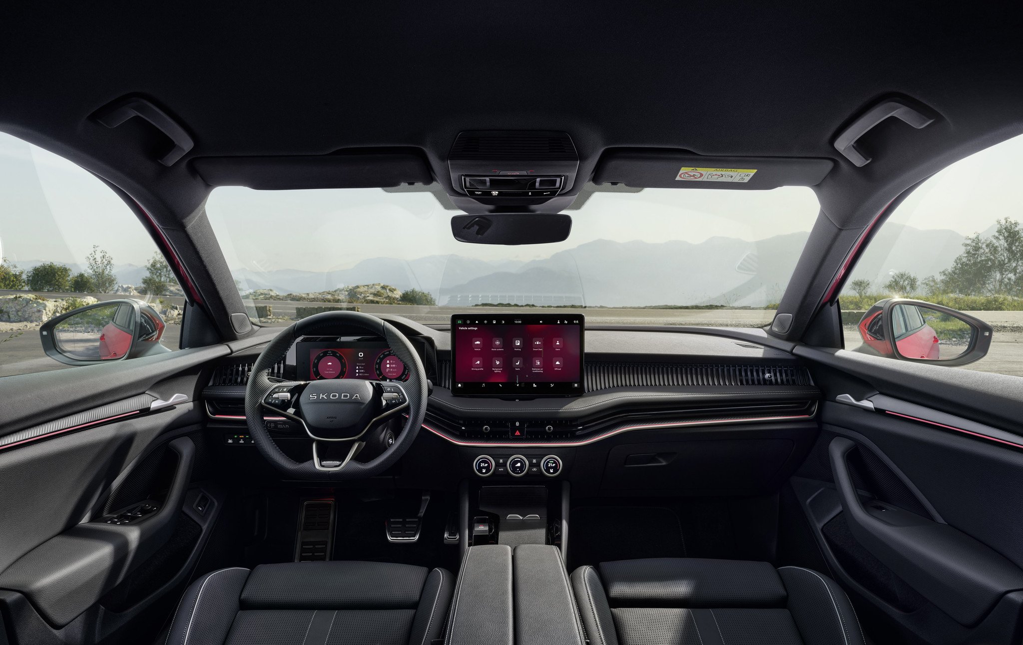 Hay mundo más allá de los SUV: El nuevo Skoda Superb Sportline en acabado deportivo