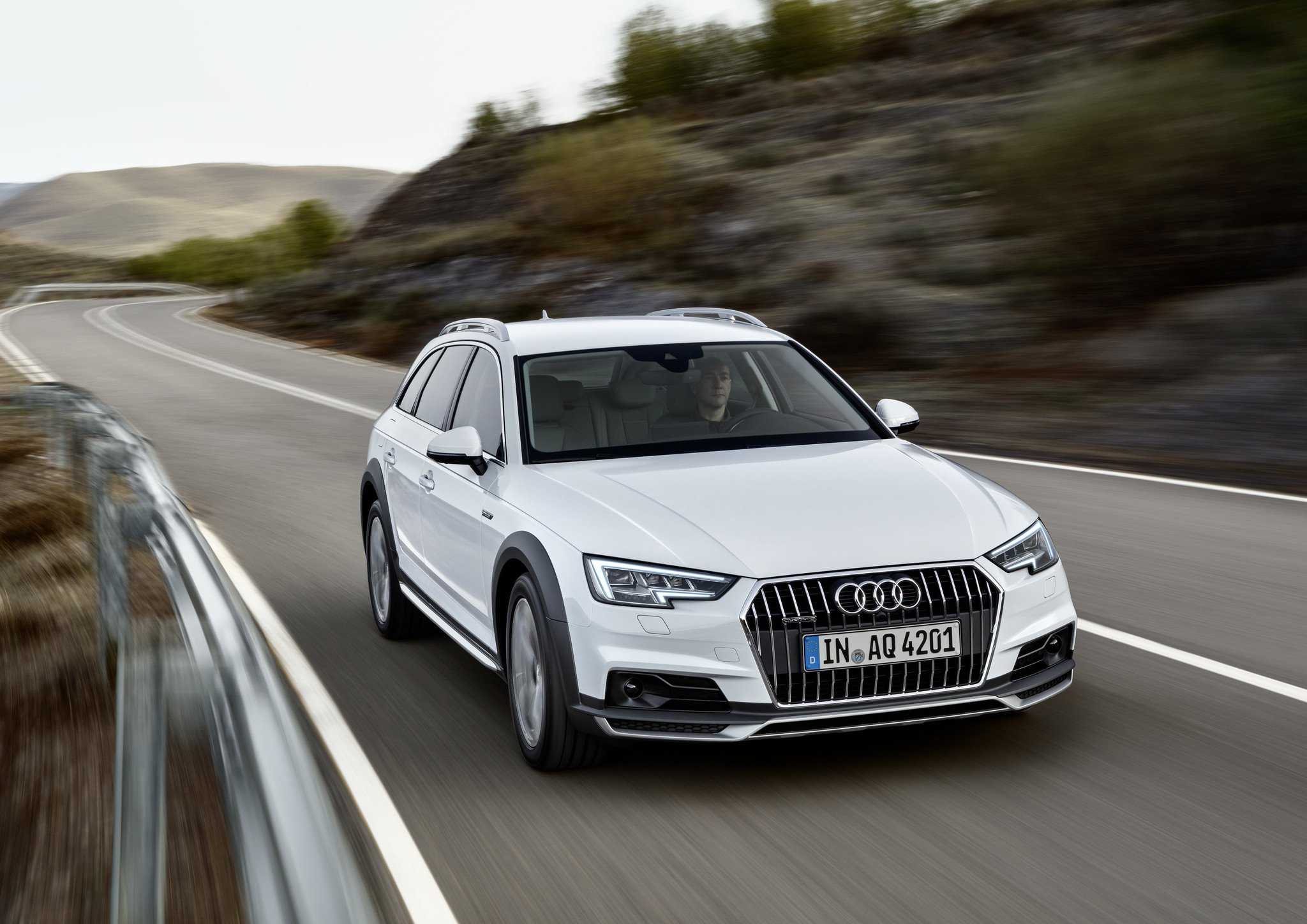 El nuevo Audi A4 allroad quattro 2016: gama y precios para España