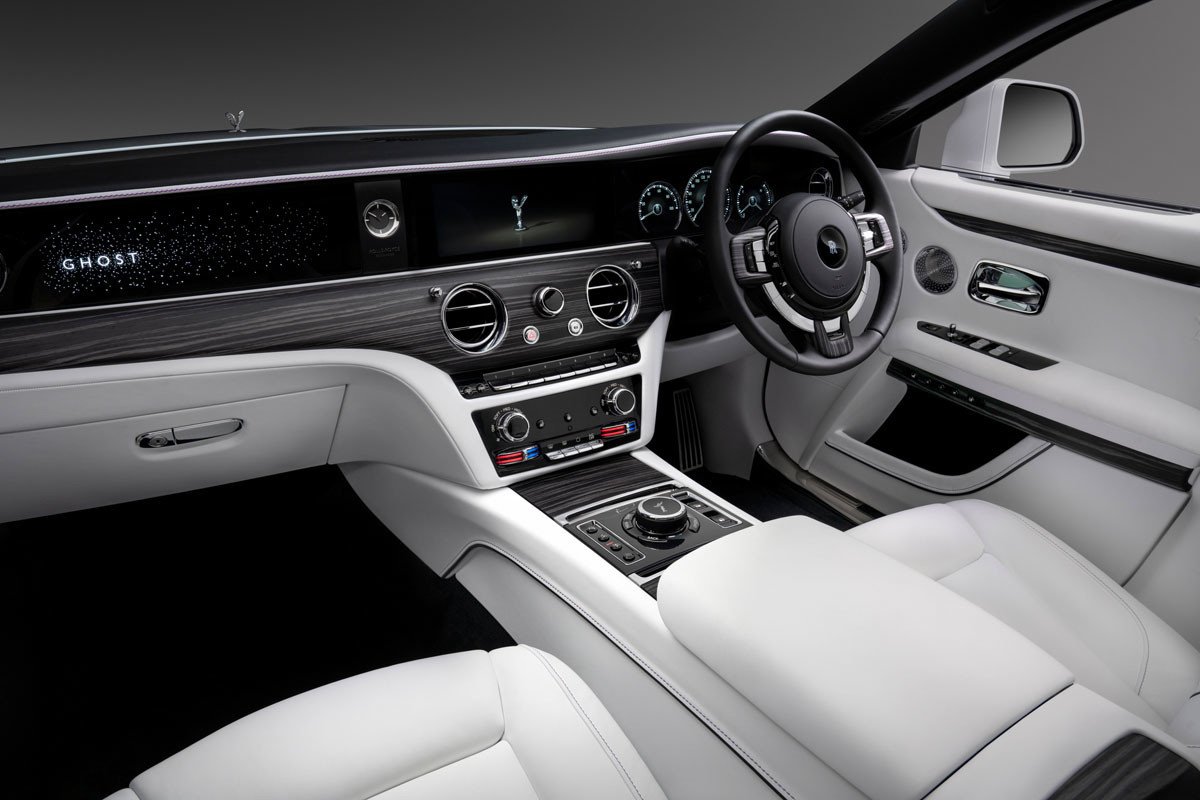 Nuevo Rolls-Royce Ghost: pocos cambios para otra decena de años