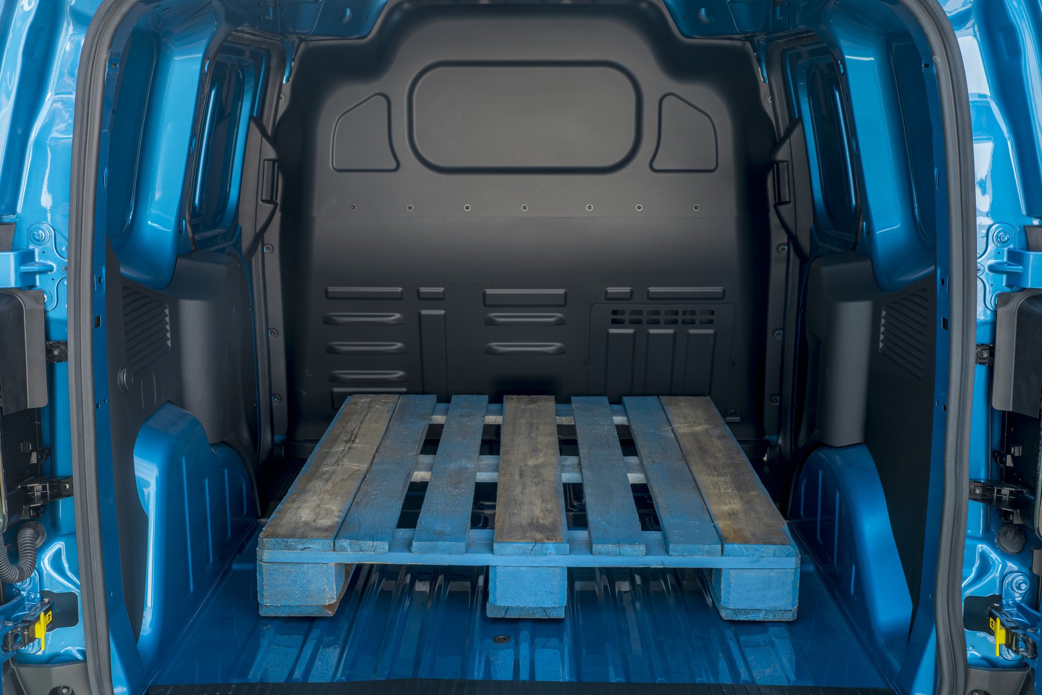 Ford e-Transit Courier (14)