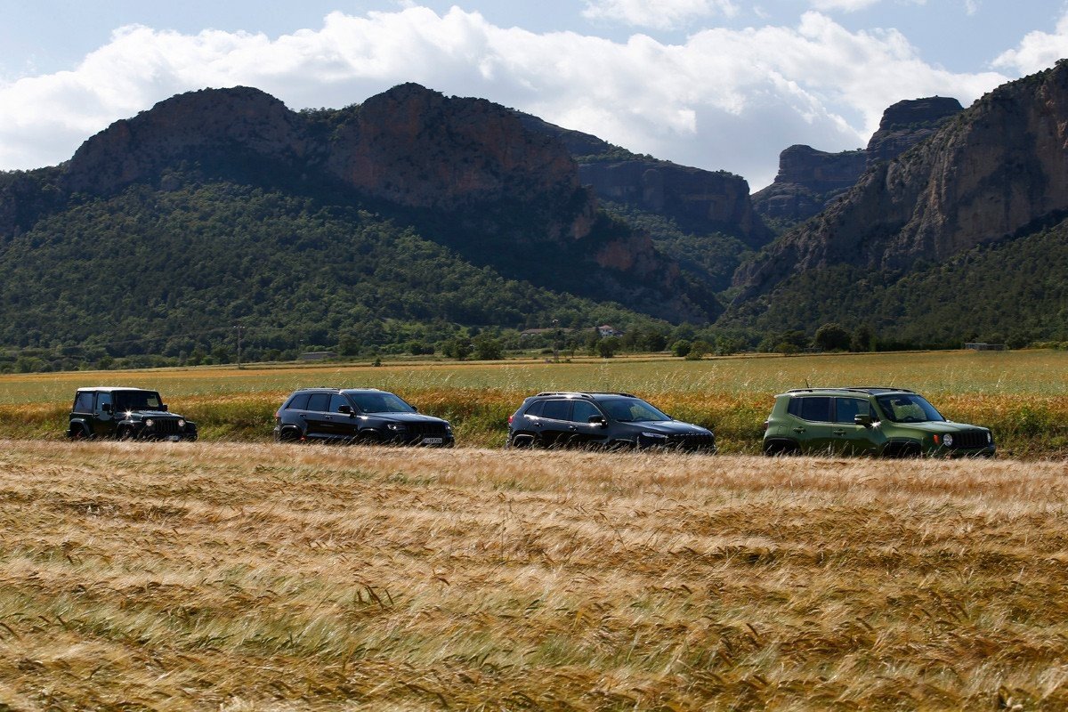 Toma de contacto de la gama 75 Aniversario de Jeep
