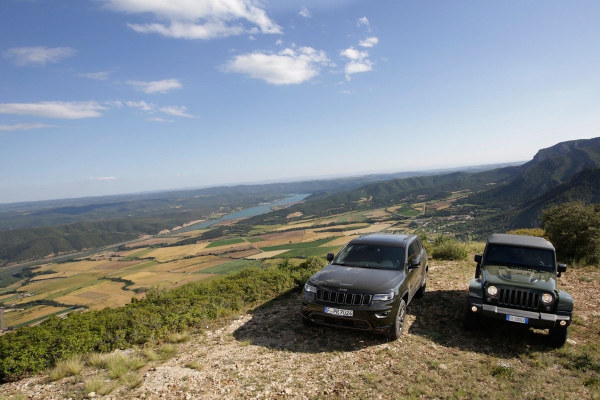 Toma de contacto de la gama 75 Aniversario de Jeep