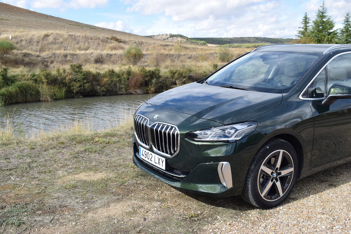Prueba y opinión del BMW Serie 2 Active Tourer: interior, maletero y precio