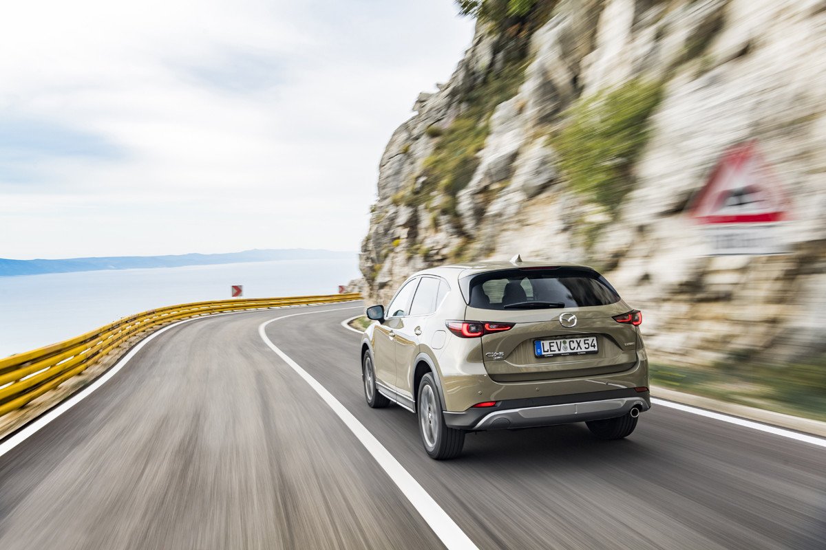 Prueba del nuevo Mazda CX-5: pequeños retoques para mantener un nivel alto