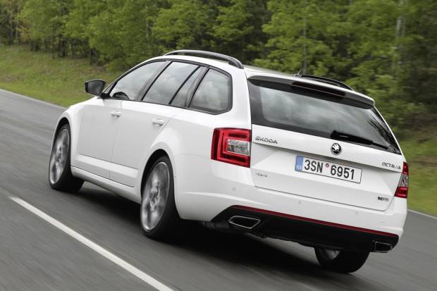 Skoda Octavia RS 2.0 TDI, ahora 4x4 y con cambio DSG
