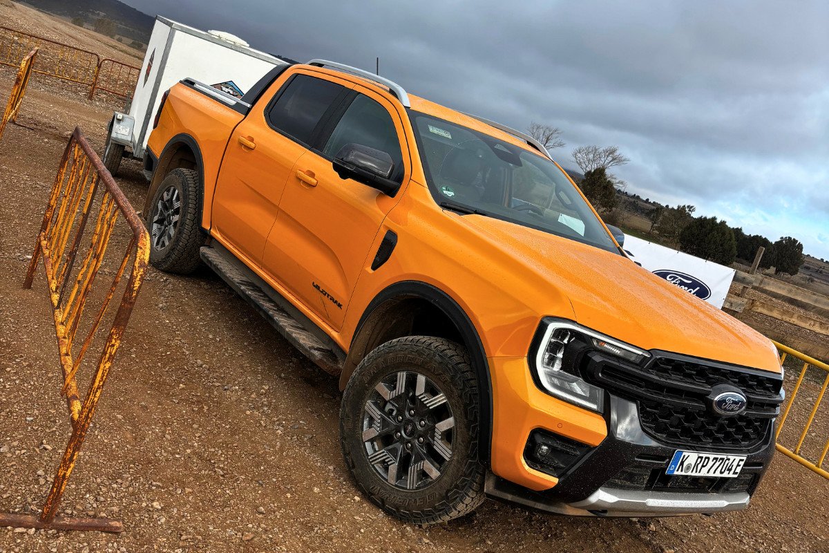 Prueba Ford Ranger Híbrido enchufable