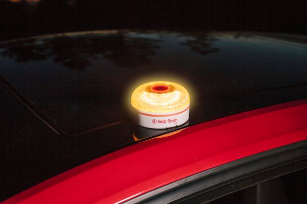 Help Flash IoT: la primera baliza V16 conectada del mercado a la venta en España