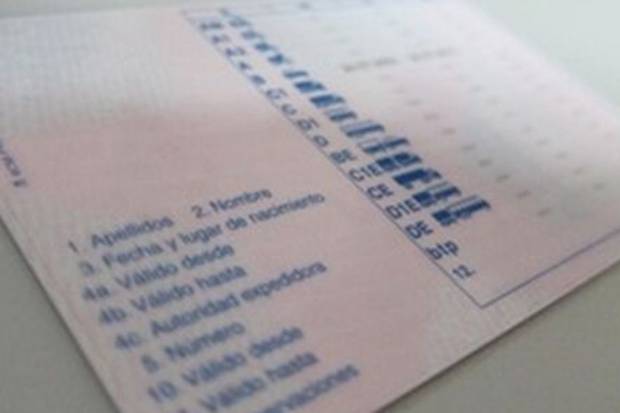 ¿Qué multa te puede caer por conducir con el carnet de conducir caducado?