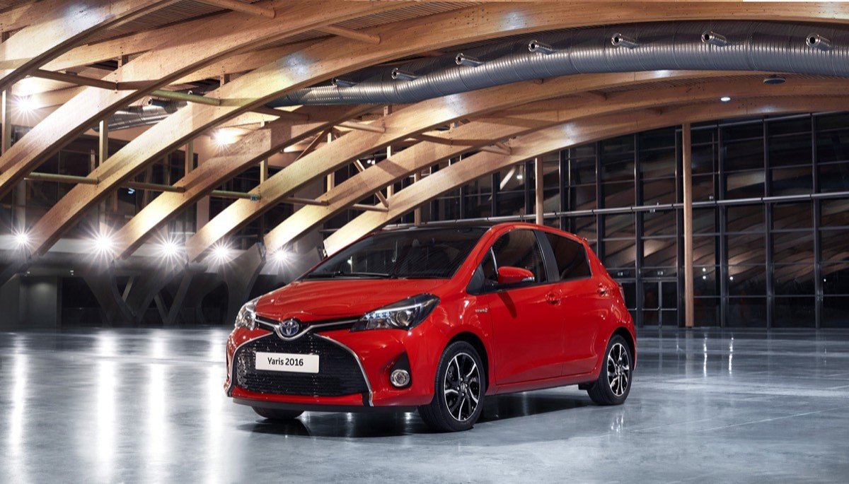 Toyota mejora la gama Yaris para 2016