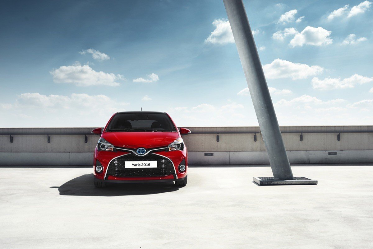 Toyota mejora la gama Yaris para 2016