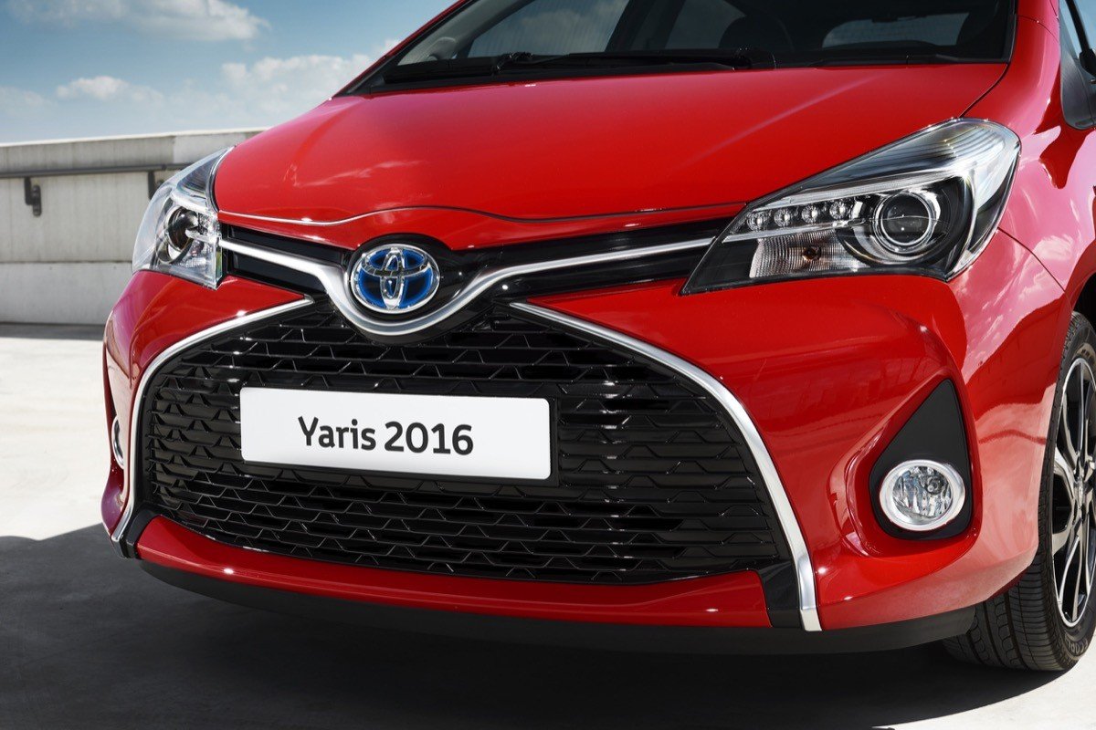 Toyota mejora la gama Yaris para 2016