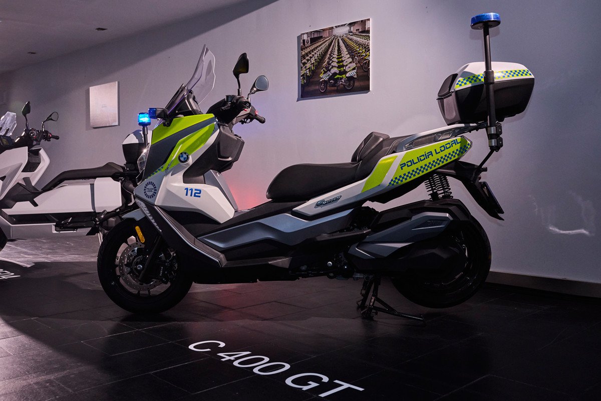 BMW presenta su amplia gama de modelos para autoridades, cuerpos de seguridad y blindados