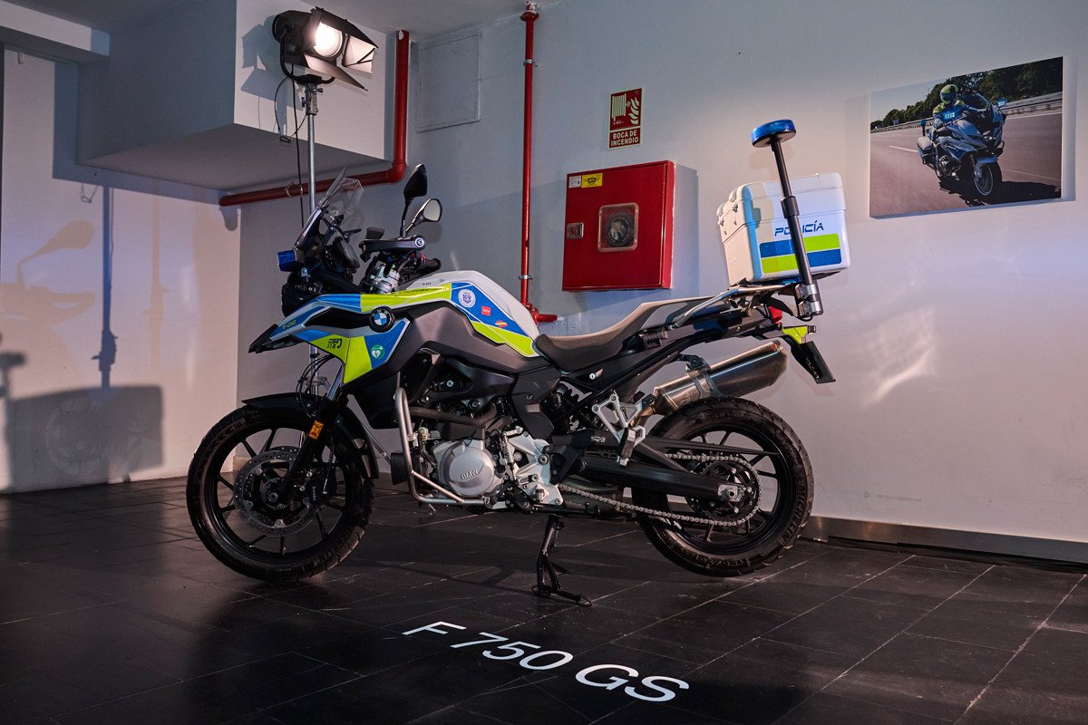 BMW presenta su amplia gama de modelos para autoridades, cuerpos de seguridad y blindados