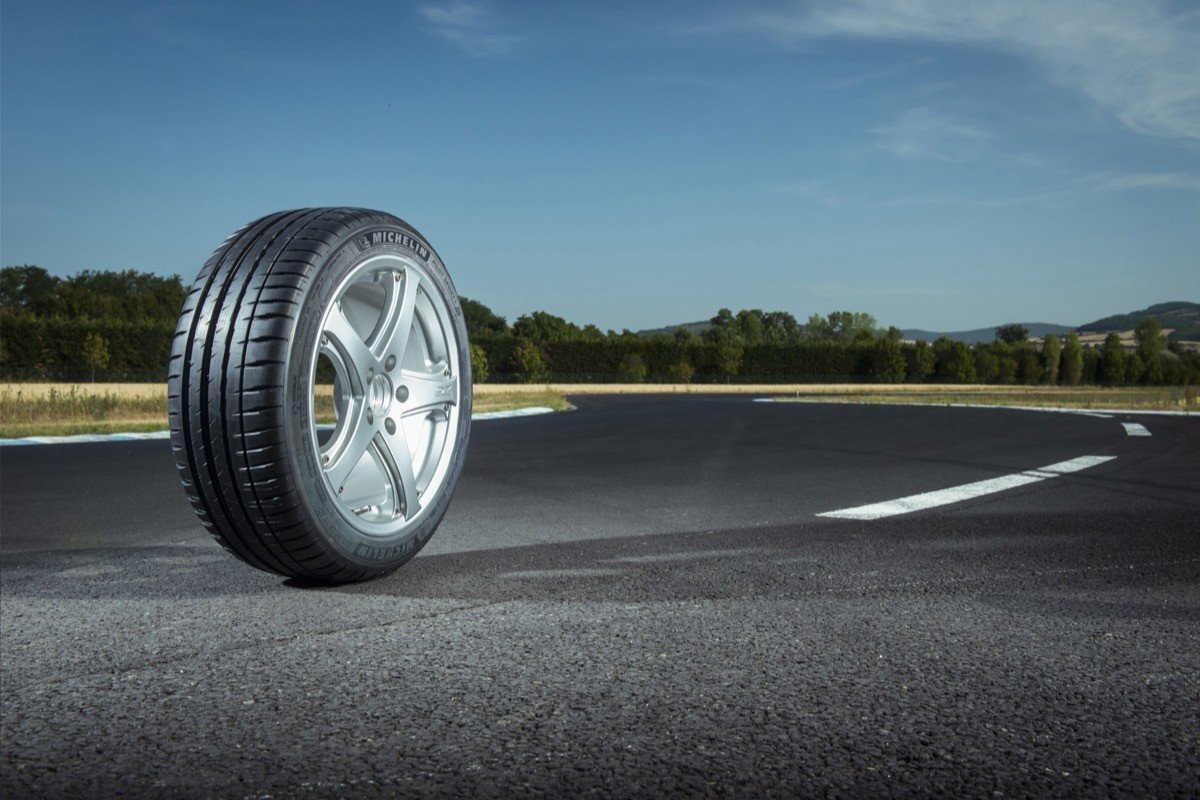 Michelin Pilot Sport 4: el neumático para coches deportivos 
