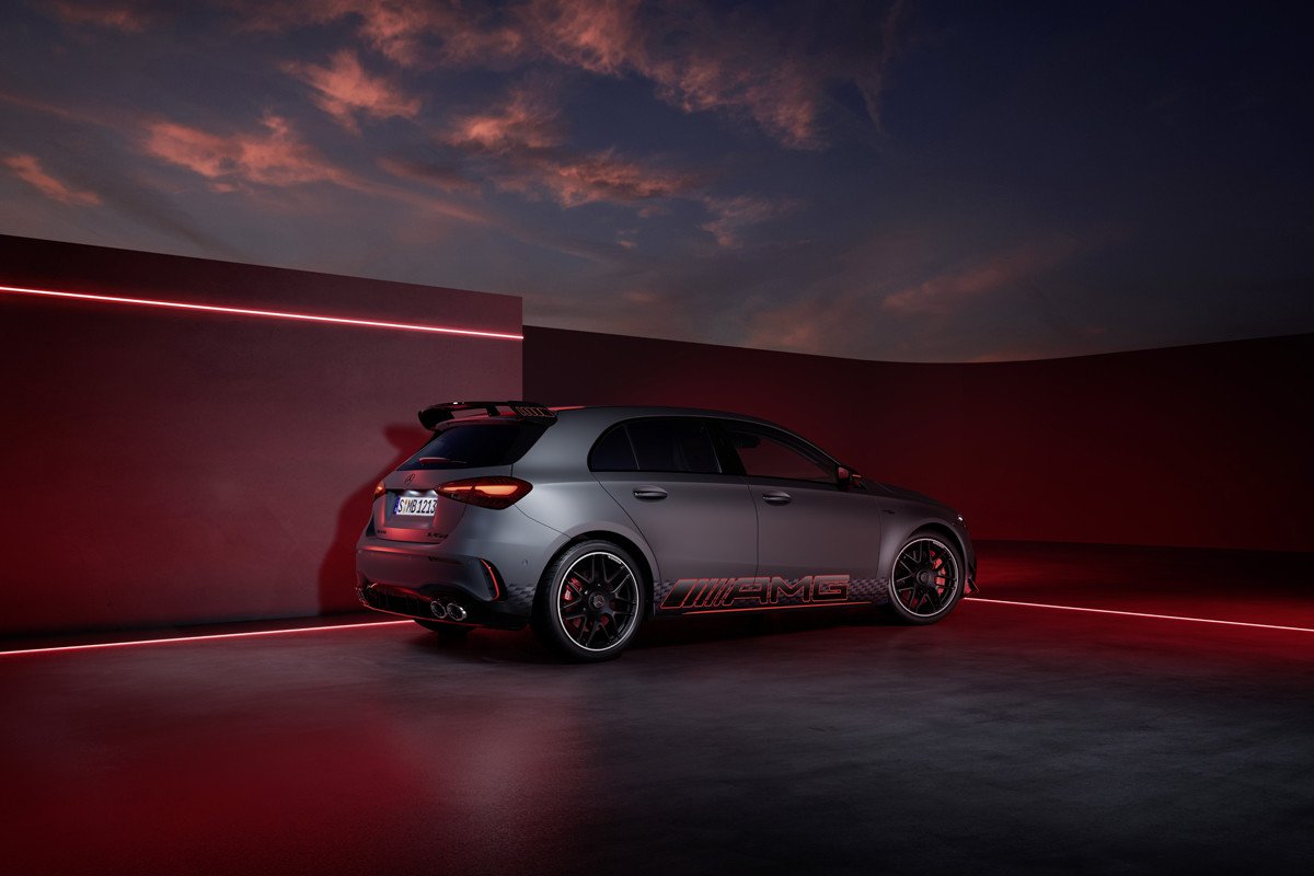 Se presentan los nuevos Mercedes Clase A y A Sedan: fotos y nuevos motores