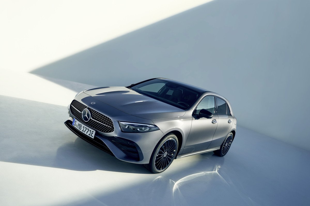 Se presentan los nuevos Mercedes Clase A y A Sedan: fotos y nuevos motores