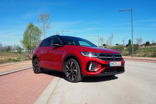 Prueba y opinión del Volkswagen T-Roc: interior, precios, medidas y acabado R-Line