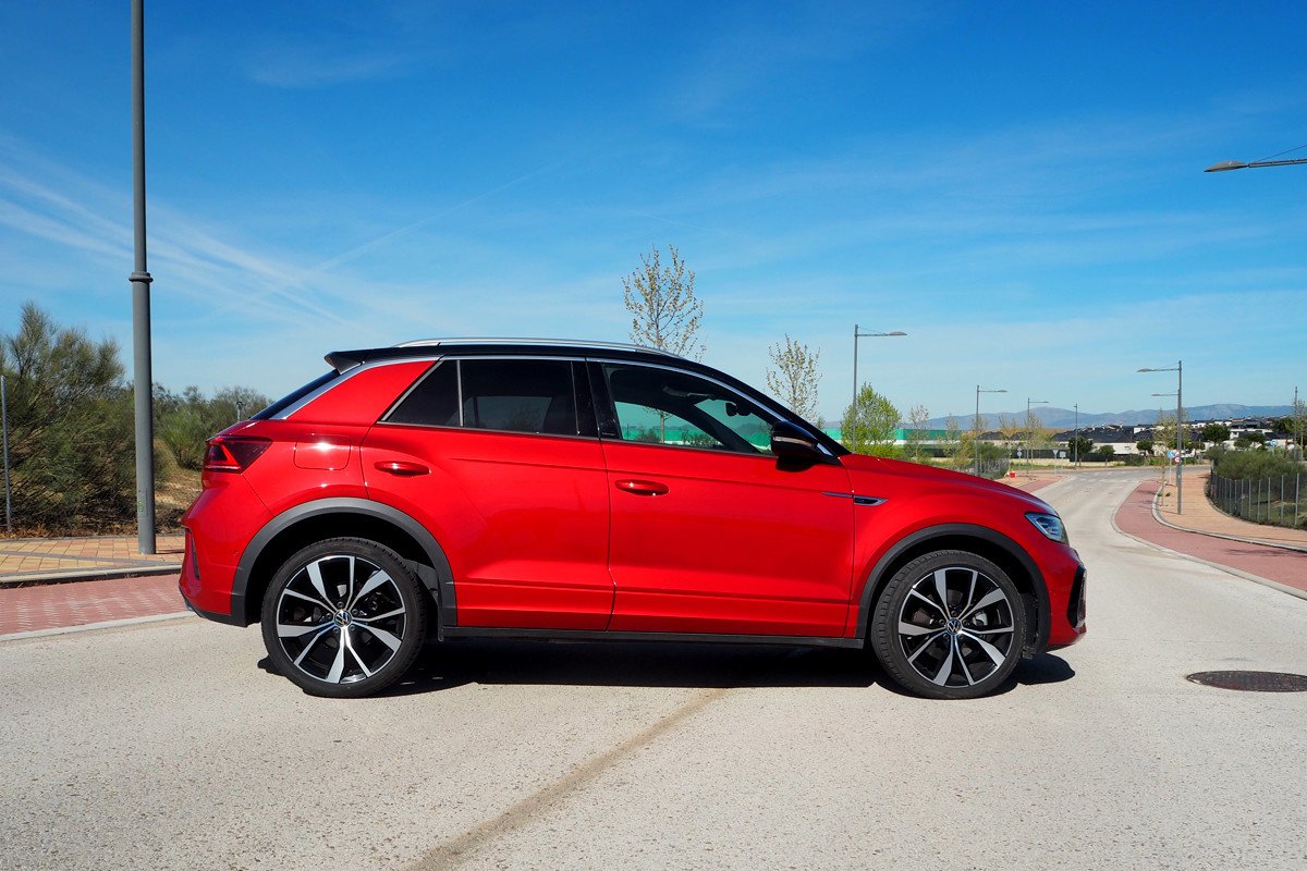 Prueba y opinión del Volkswagen T-Roc: interior, precios, medidas y acabado R-Line