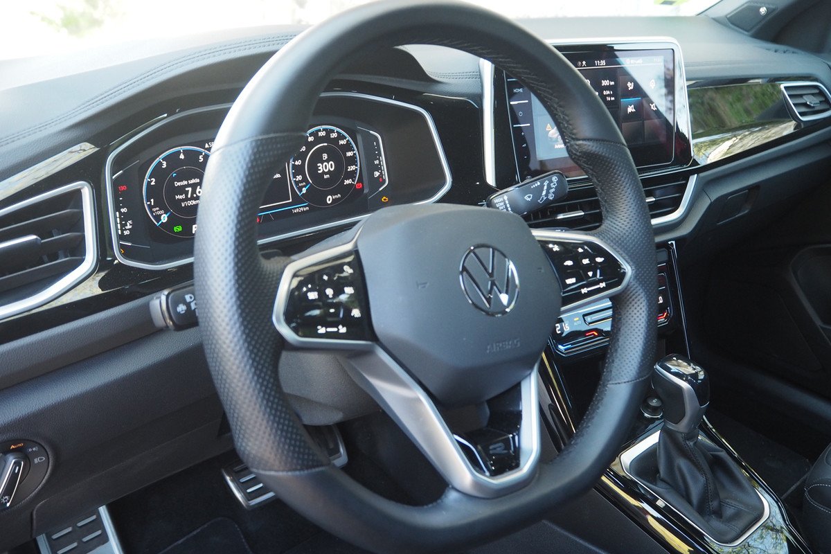 Prueba y opinión del Volkswagen T-Roc: interior, precios, medidas y acabado R-Line
