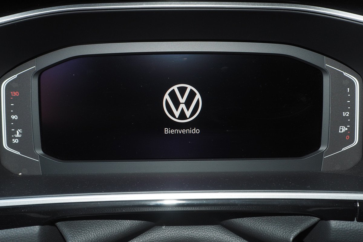 Prueba y opinión del Volkswagen T-Roc: interior, precios, medidas y acabado R-Line