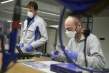 Volkswagen hace 130 pantallas protectoras al día para luchar contra el coronavirus