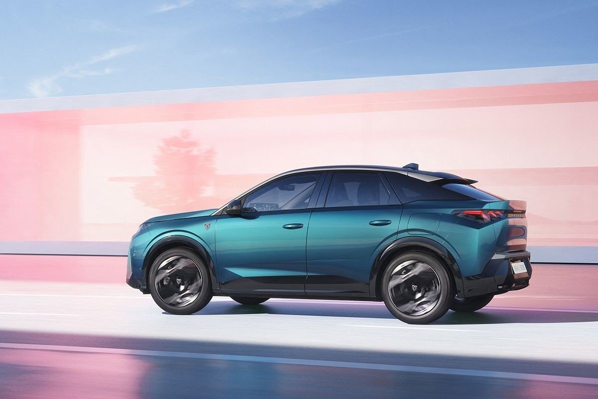 Peugeot garantiza su eléctrico e-3008 con hasta 8 años o 160.000 km 