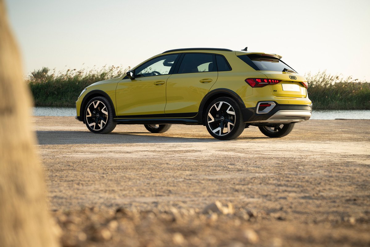 El Audi A3 se renueva y estrena una atractiva variante crossover denominada allstreet
