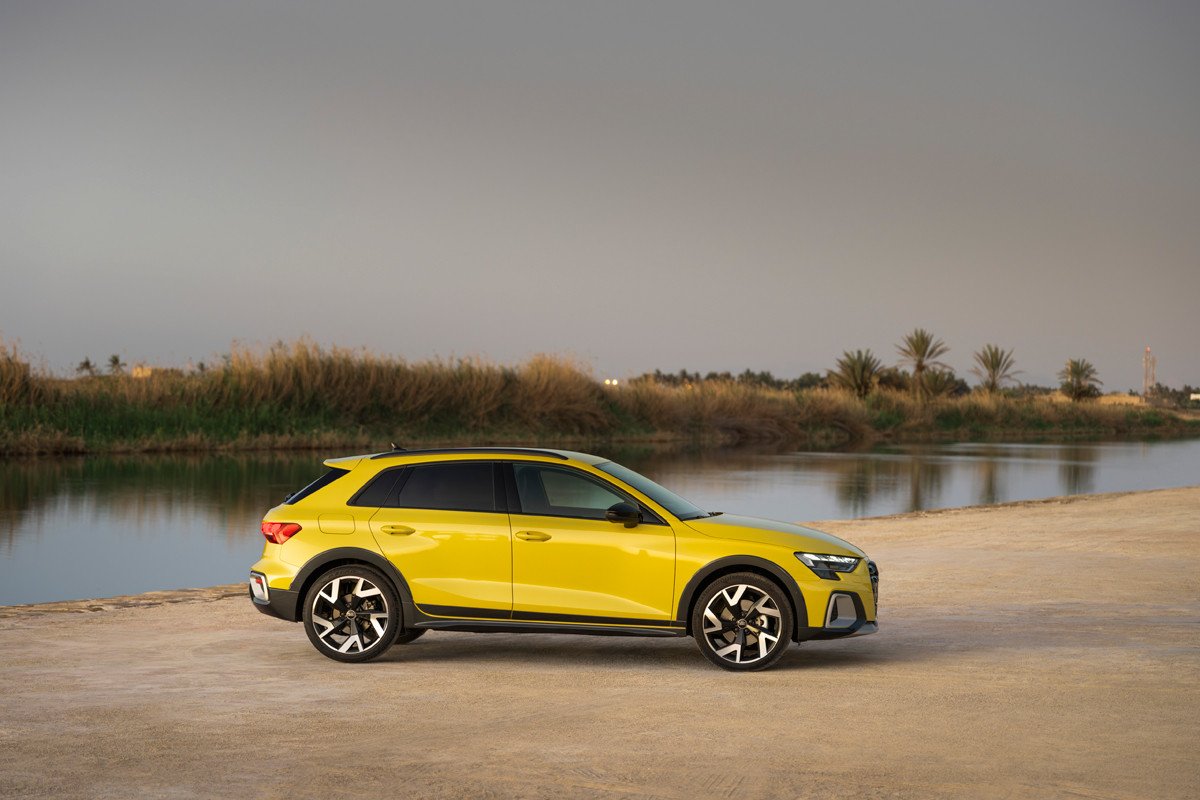 El Audi A3 se renueva y estrena una atractiva variante crossover denominada allstreet