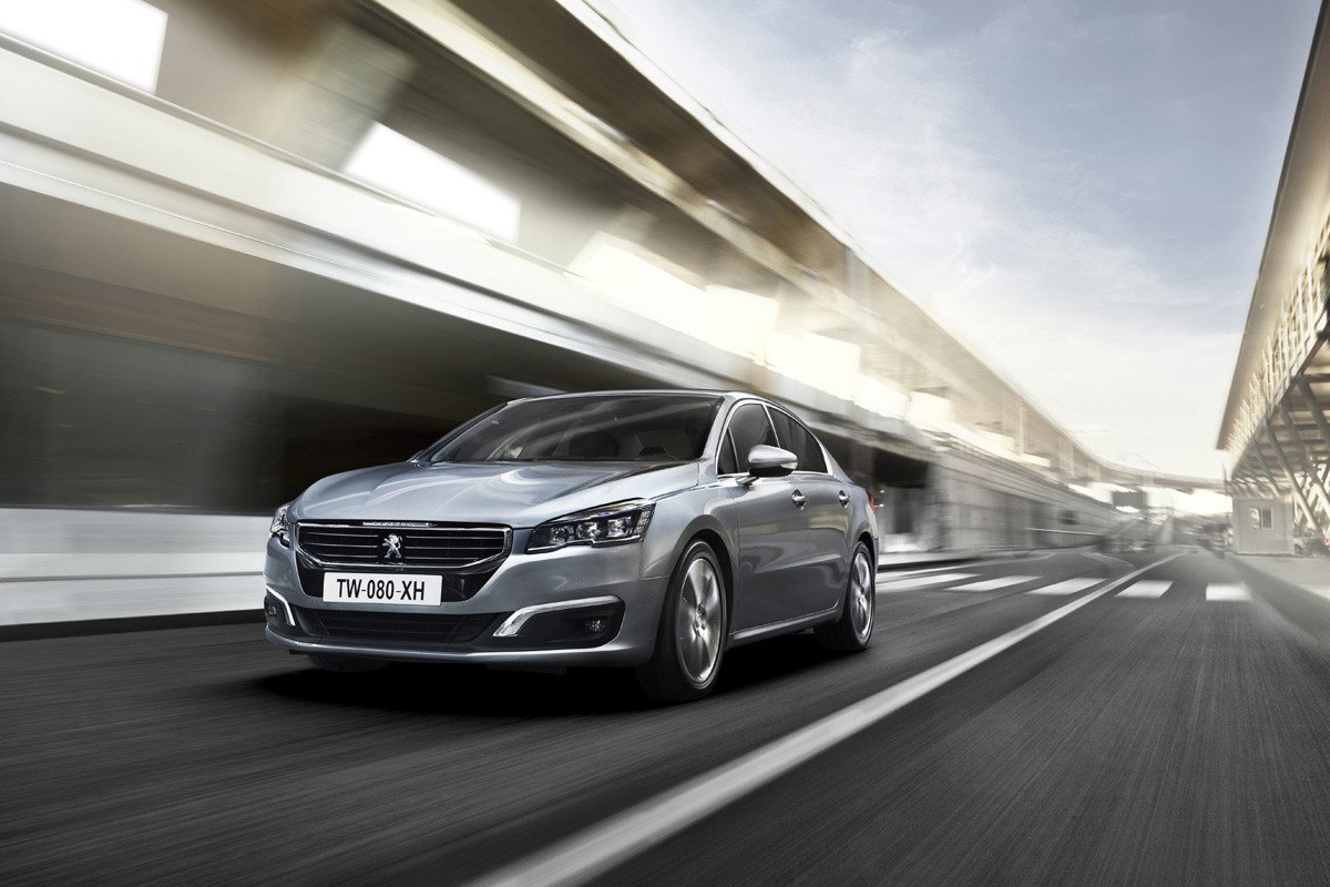 Nuevo Peugeot 508: nueva cara, más equipamiento y menos consumo